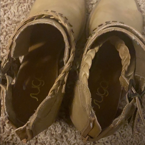 Shoes - Picture 3 of 3